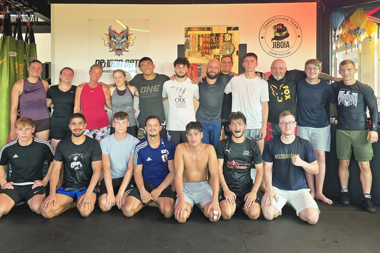 Gruppenfoto des Gruppentrainings bei DGMMA