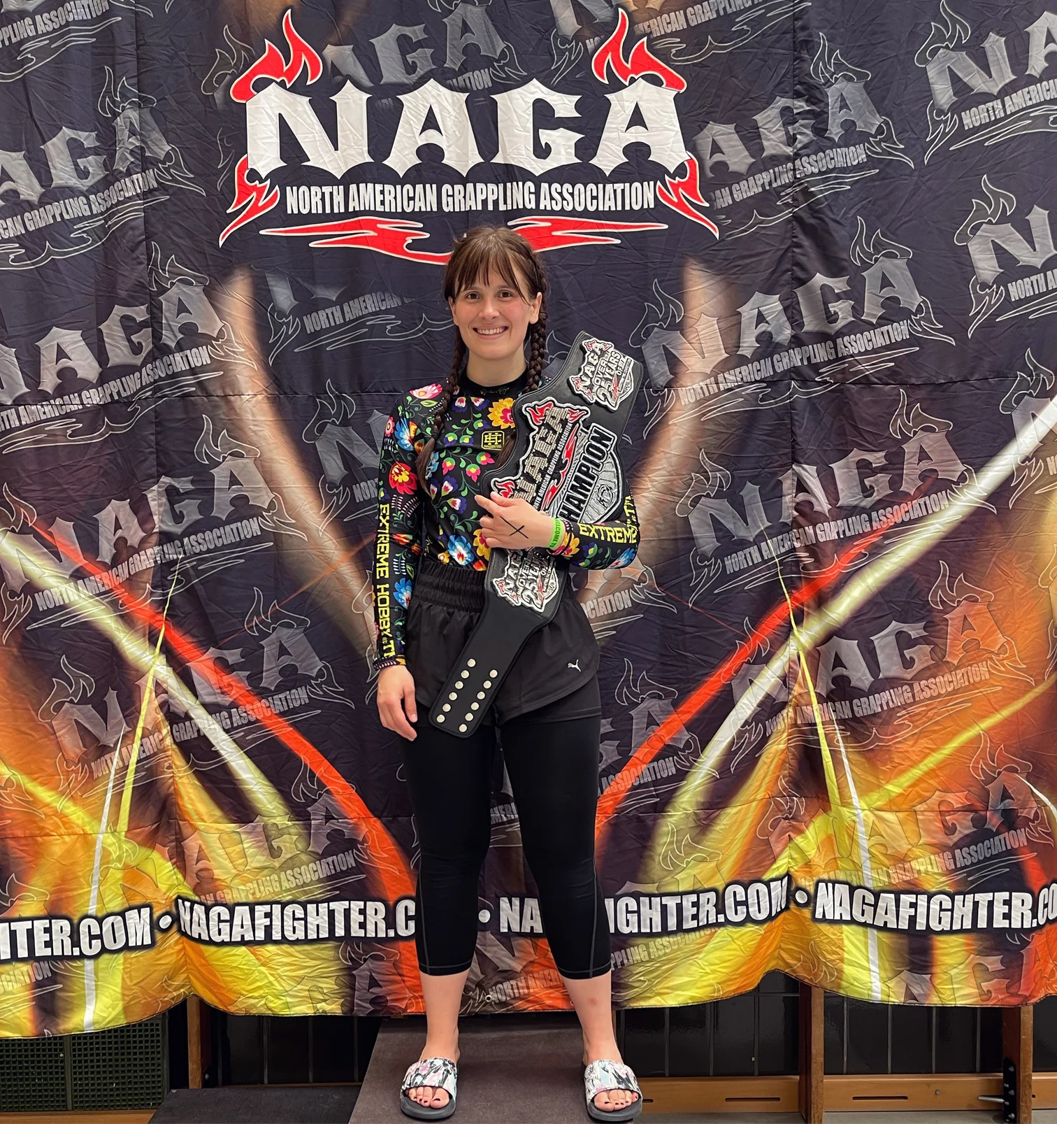 Kim Hoyer mit NAGA-Championgürtel